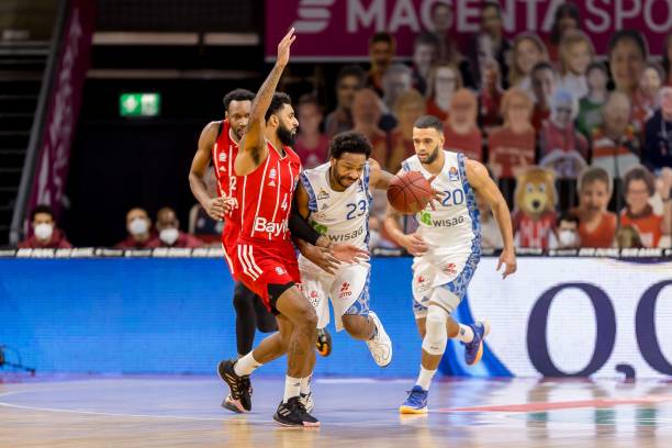 或许正是她 或许正是她