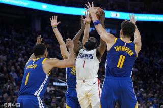 战术策略的 战术策略的